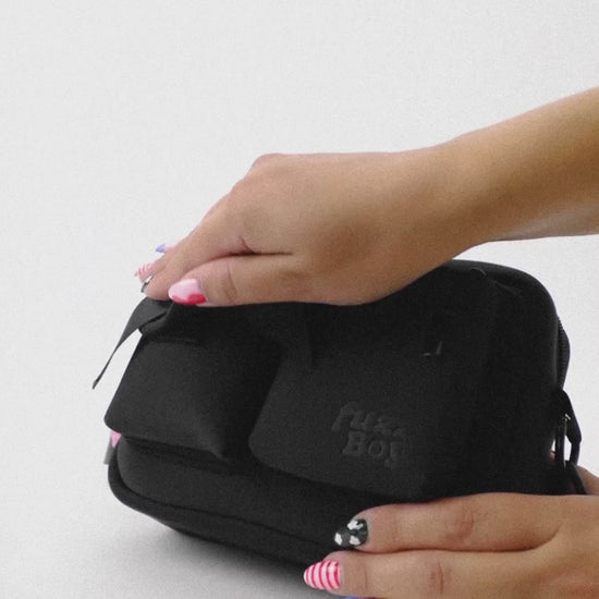 Video demonstrating the features of the walking bag.